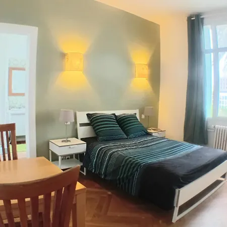Grande Chambre Cosy Avec Salle De Bain Et Wc Privatif Montpellier Exterior photo